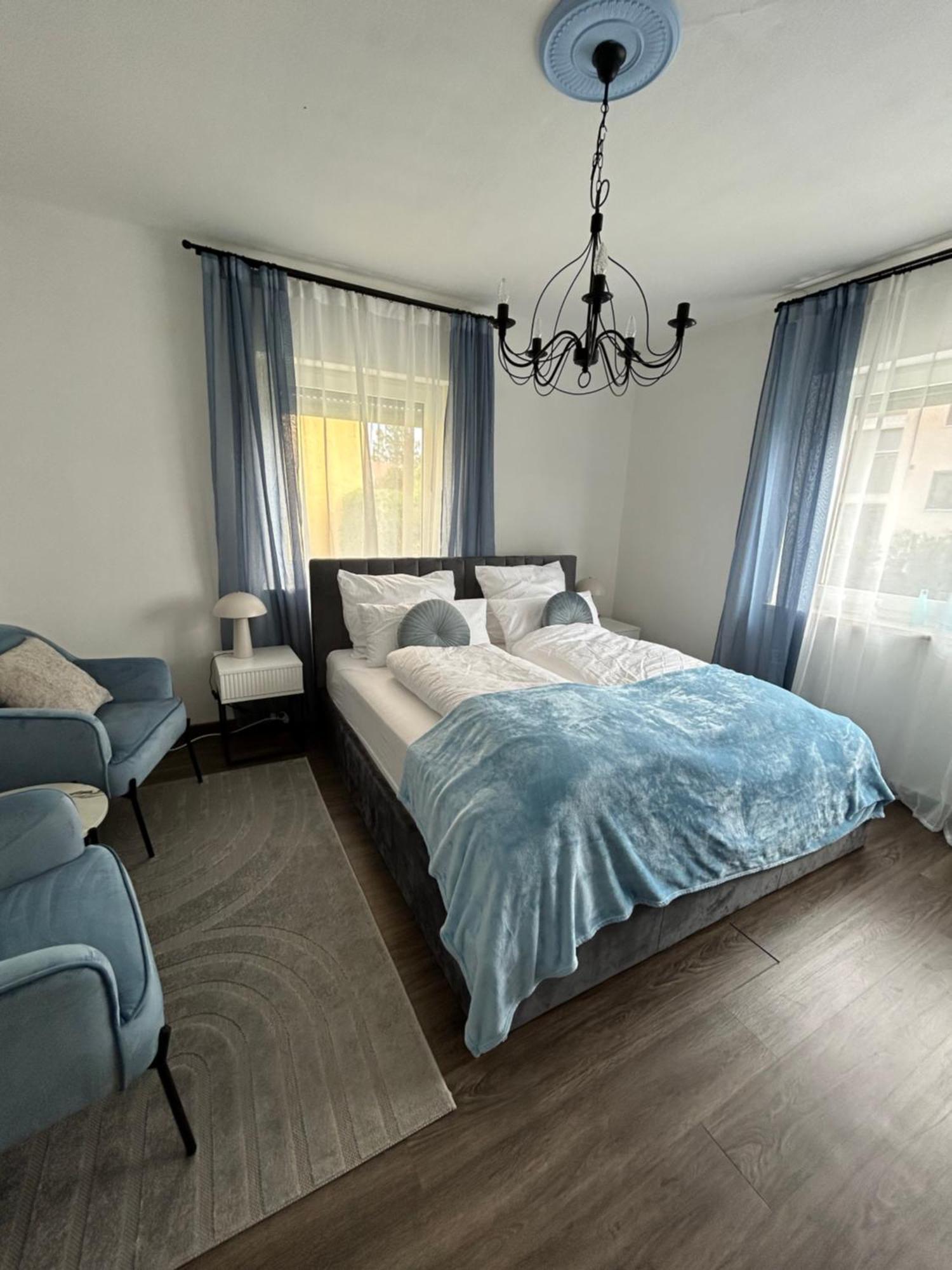 Mintara Apartment Charme Der Stadt Parkplatz Netflix Und Sky Lichtenfels  Bagian luar foto