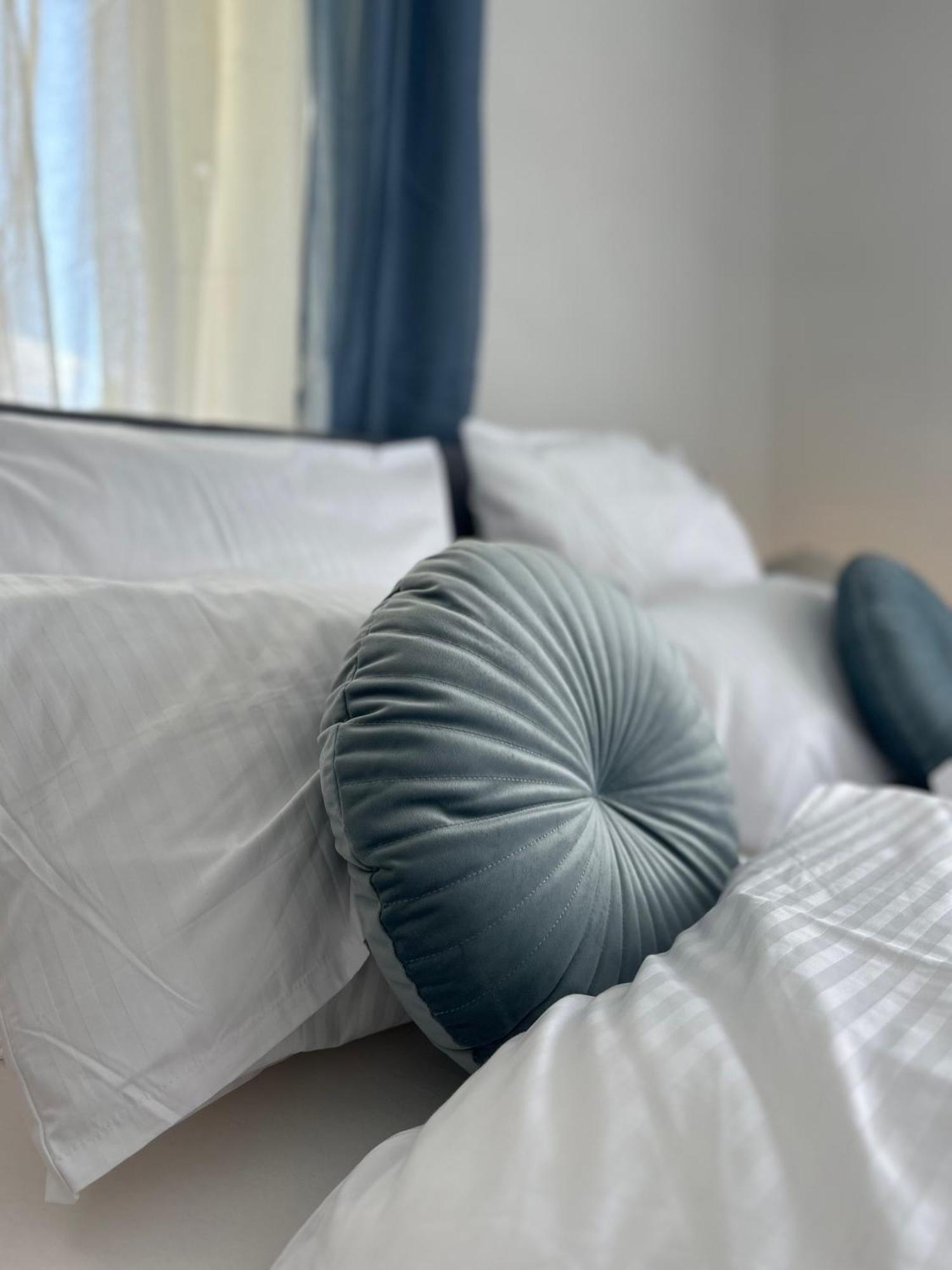 Mintara Apartment Charme Der Stadt Parkplatz Netflix Und Sky Lichtenfels  Bagian luar foto